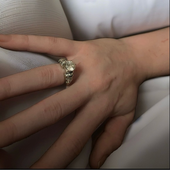 14k Solid Gold DQCZ (Dominique Cubic Zirconia) Ring - Picture 2 of 5